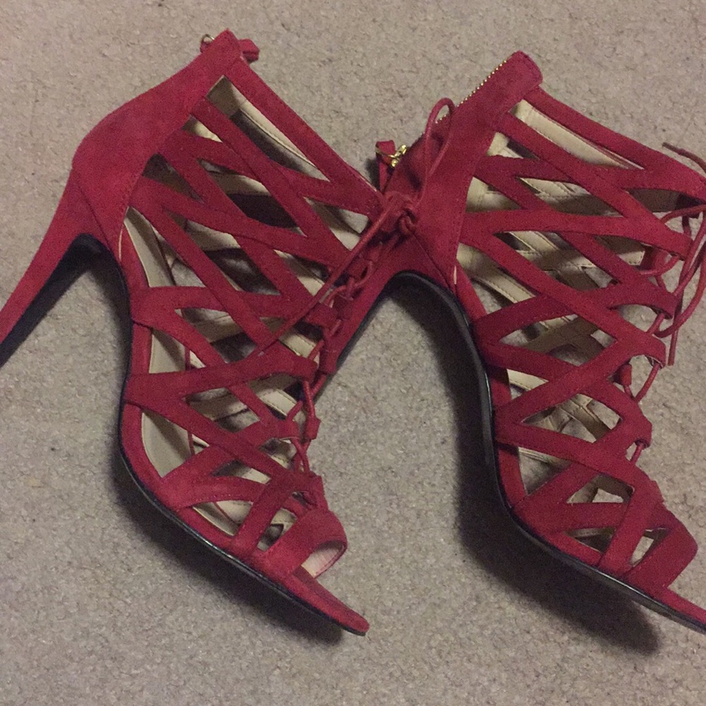 Red Suede Caged heels - Picture 1 of 5